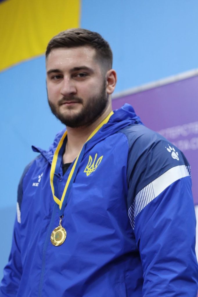 На молодіжному чемпіонаті України-2025 з важкої атлетики студенти ЛДУФК імені Івана Боберського завоювали 15 медалей