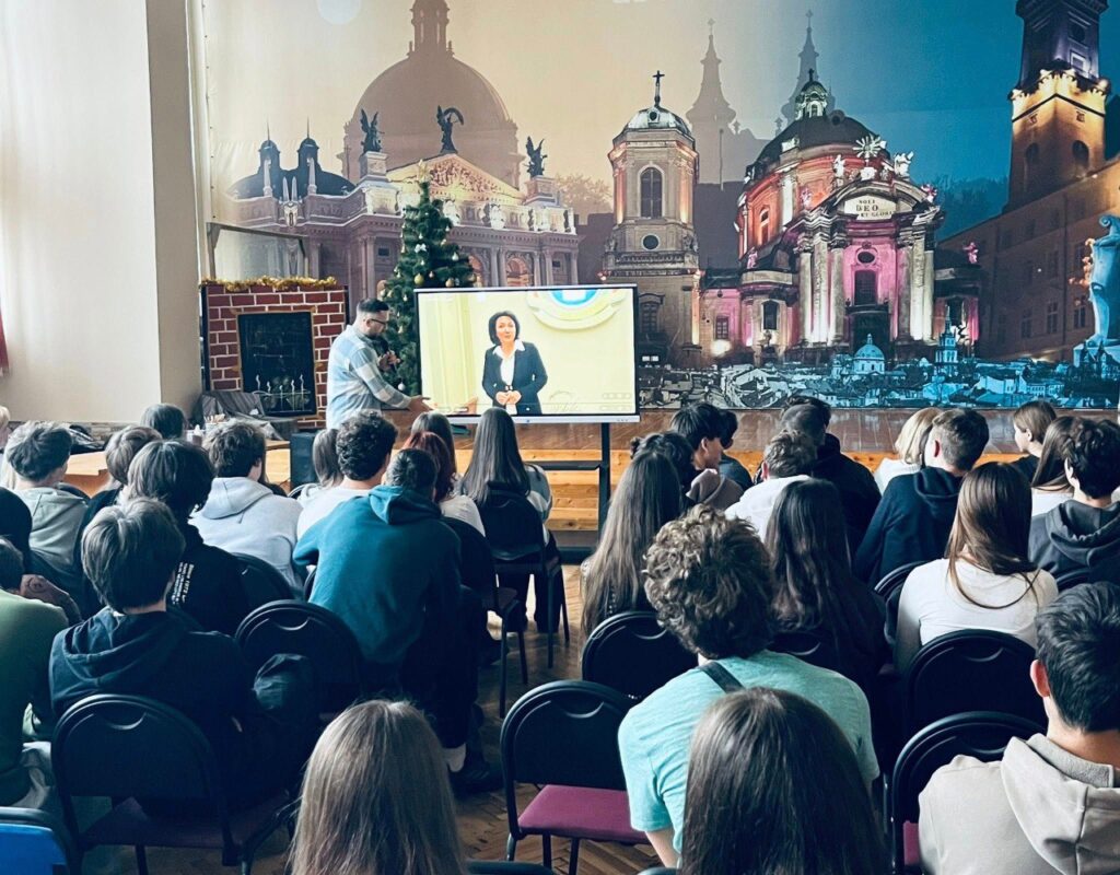 Запашна та кавова зустріч майбутніх абітурієнтів з представниками кафедри готельно-ресторанного бізнесу