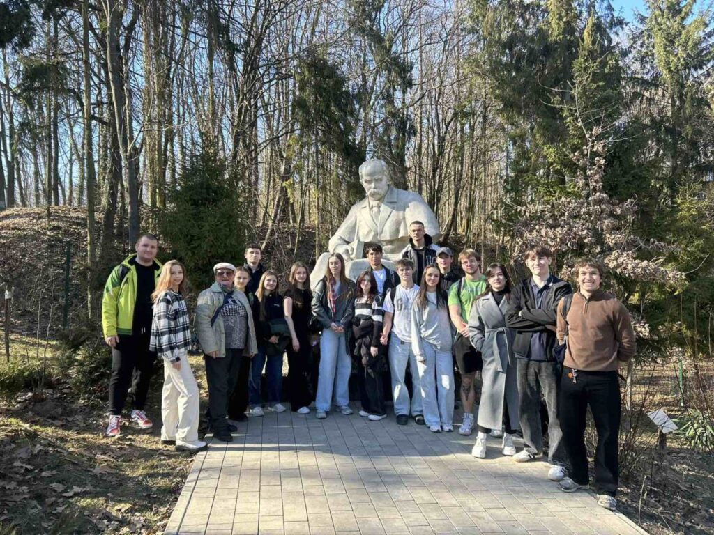 Екскурсія до Музею народної архітектури та побуту імені Климентія Шептицького