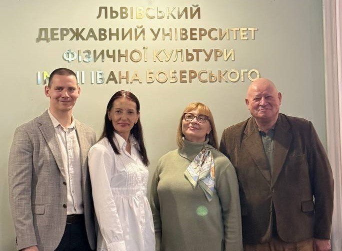 Майстер-клас випускника аспірантури ЛДУФК імені Івана Боберського з Польщі Даміана Ковальскі у межах «Творчої майстерні учителя фізичної культури»