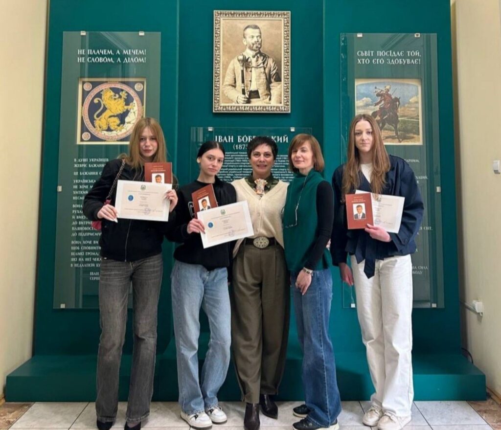 Відбулася Олімпіада з історії України для студентів-першокурсників факультету туризму ЛДУФК імені Івана Боберського