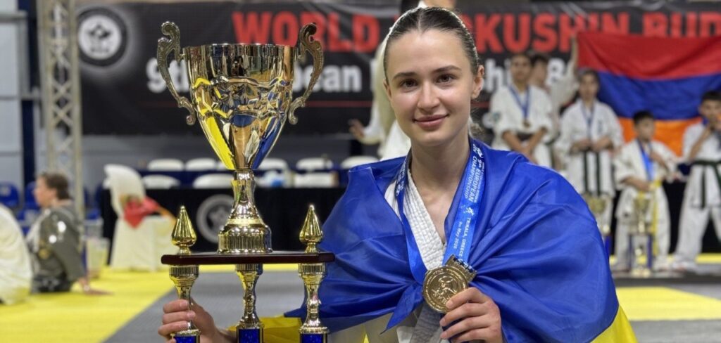 Студентка університету Юлія Литвиненко – чемпіонка Європи з Кіокушин карате WKB
