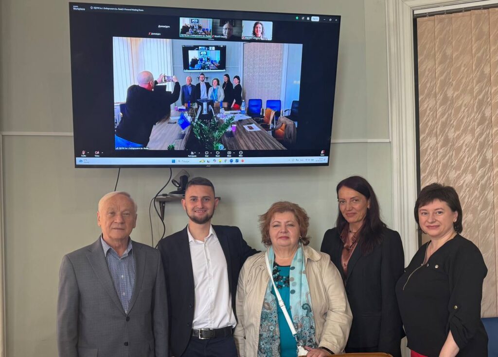 Вітаємо з успішним захистом дисертації Мирослава Пришляка!