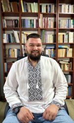 Рихаль Володимир Ігорович, доктор філософії, кандидат наук з фізичного виховання і спорту, викладач кафедри теорії та методики фізичної  культури ЛДУФК ім. І. Боберського; проректор з адміністративно- господарської роботи.